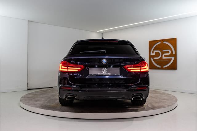 BMW 5-SERIE Touring 540i xDrive High Executive M-Sport 340PK NL AUTO+NAP | VOL OPTIE! 12 MND Garantie