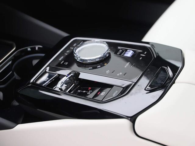 BMW 5-SERIE 520i Innovation M-Sport