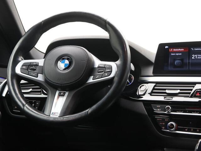 BMW 5-SERIE Touring 520i High Executive M-Sport