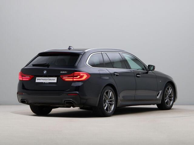 BMW 5-SERIE Touring 520i High Executive M-Sport