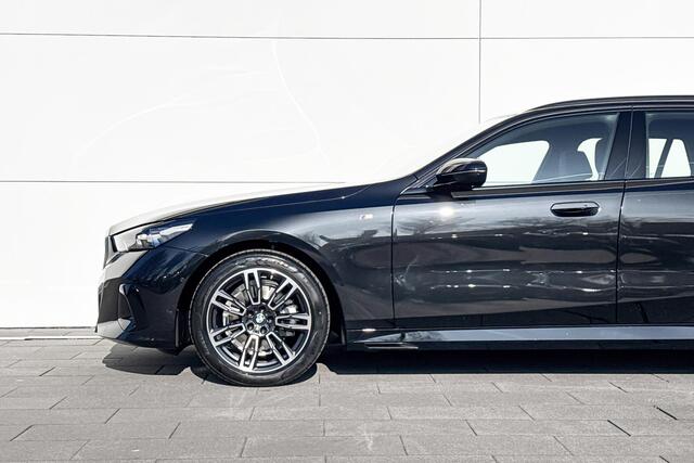 BMW 5-SERIE Touring 520i | M Sport
