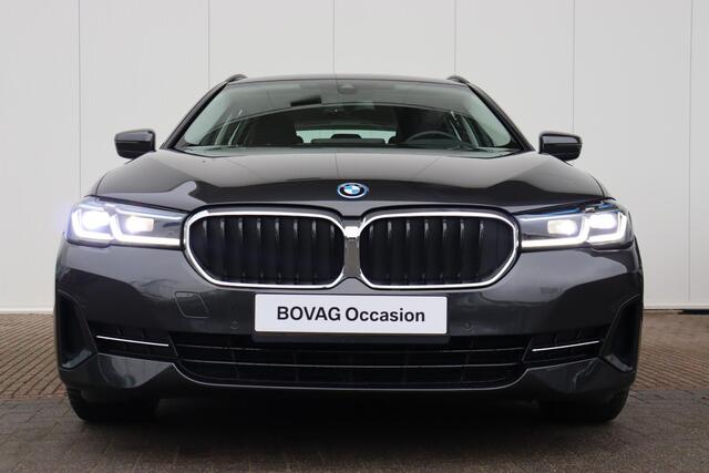 BMW 5-SERIE Touring 520e Business Edition Plus Comfortstoelen/ verwarmde voorstoelen