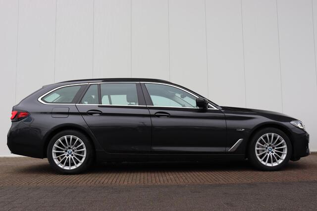 BMW 5-SERIE Touring 520e Business Edition Plus Comfortstoelen/ verwarmde voorstoelen