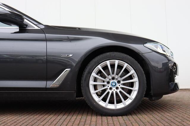 BMW 5-SERIE Touring 520e Business Edition Plus Comfortstoelen/ verwarmde voorstoelen