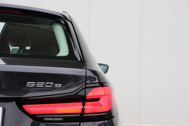 BMW 5-SERIE Touring 520e Business Edition Plus Comfortstoelen/ verwarmde voorstoelen