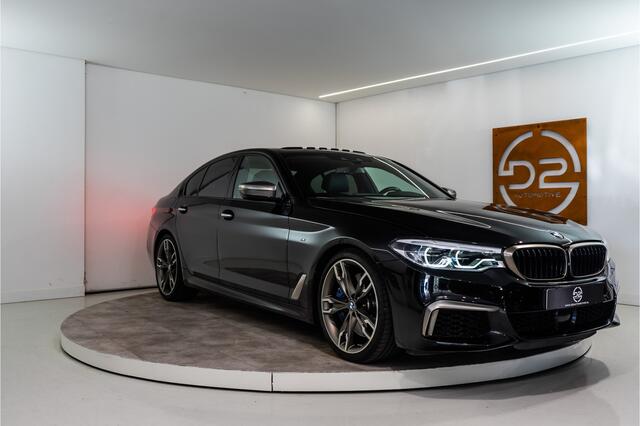 BMW 5-SERIE M550i xDrive High Executive M-Sport 463PK | VOL opties! 12 MND Garantie
