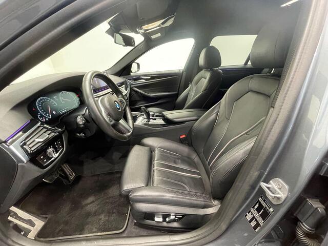 BMW 5-SERIE Touring 520i High Executive l M Sport l Schadowline l 19 inch l