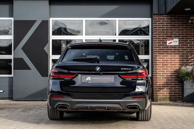 BMW 5-SERIE 530e Touring M Sport | Shadow | Panorama | Laser | H/K | Head-Up | Trekhaak | Memory