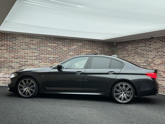 BMW 5-SERIE 540i High Executive | Dak| Head-up| H/K| Luxe leder|