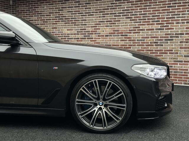 BMW 5-SERIE 540i High Executive | Dak| Head-up| H/K| Luxe leder|
