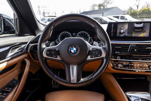 BMW 5-SERIE Touring 520i Corporate Lease High Executive | M-Sport | 360° | PANO | HUD