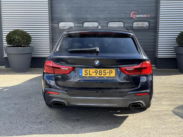 BMW 5-SERIE Touring 520i High Executive M-Sport | Navigatie | Cruise Control | 19 Inch Lichtmetalen Velgen | Parkeersensoren |