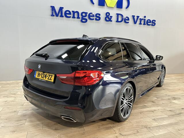 BMW 5-SERIE Touring 520i High Executive Edition M Sport | Airco ECC | LED | Panorama | Leder | Camera | Sfeer | Apple Carplay | Isofix | NAP |