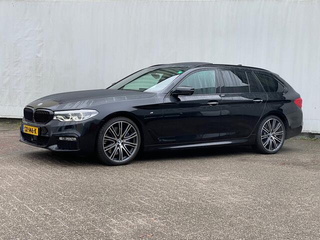 BMW 5-SERIE Touring 540d xDrive High Exe. M-pakket / Pano / Vol opties