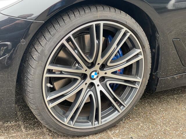 BMW 5-SERIE Touring 540d xDrive High Exe. M-pakket / Pano / Vol opties