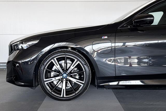 BMW 5-SERIE Sedan 530e M Sport Edition