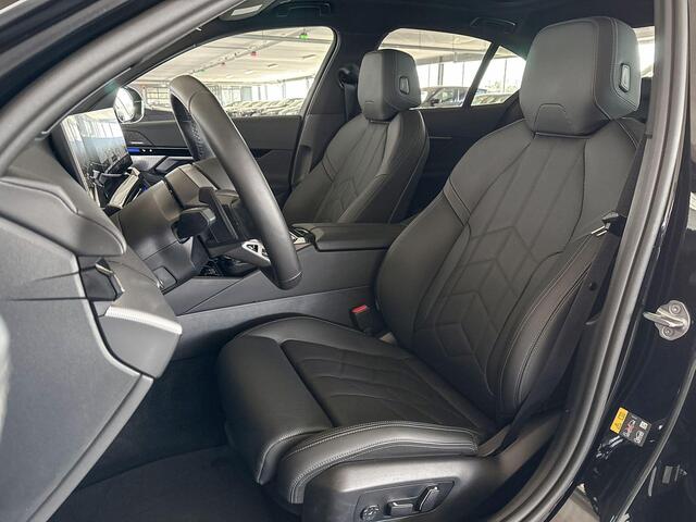 BMW 5-SERIE Sedan 530e M Sport Edition