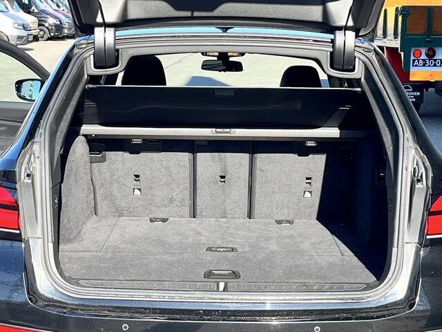 BMW 5-SERIE Touring 520d xDrive High Executive