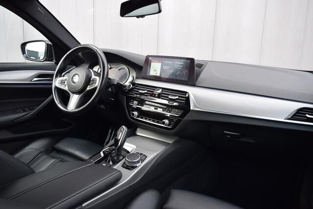BMW 5-SERIE 520i Automaat High Executive M-Sport LED | Zwart Leder | Elek. Stoelen | 18 Inch LMV | Full Map Navi