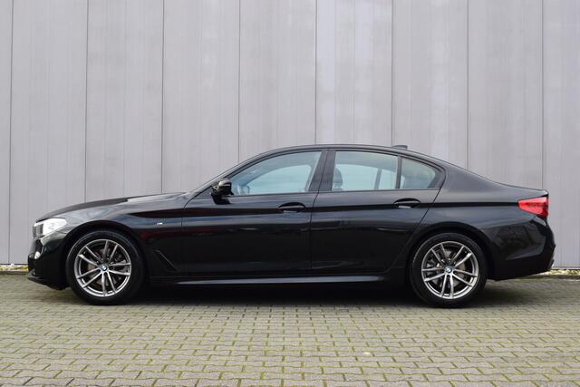 BMW 5-SERIE 520i Automaat High Executive M-Sport LED | Zwart Leder | Elek. Stoelen | 18 Inch LMV | Full Map Navi