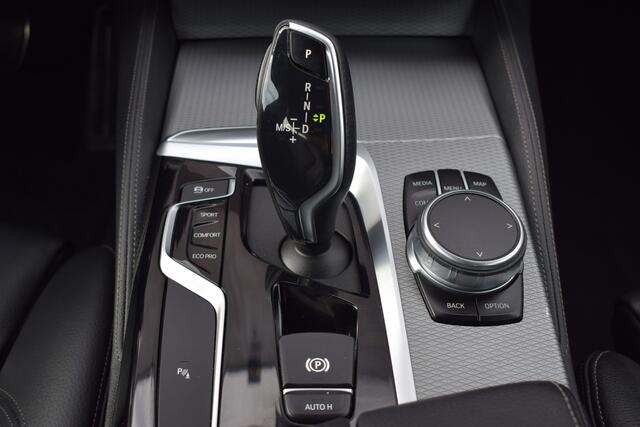 BMW 5-SERIE 520i Automaat High Executive M-Sport LED | Zwart Leder | Elek. Stoelen | 18 Inch LMV | Full Map Navi