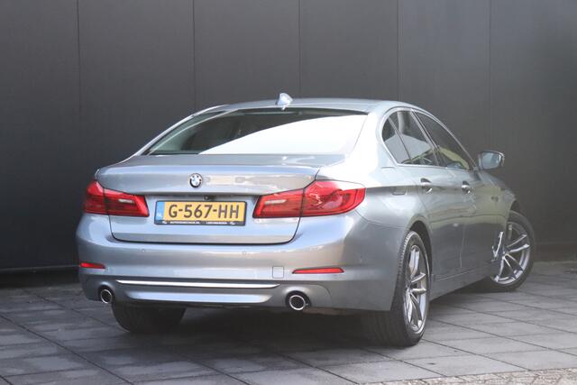 BMW 5-SERIE 530i High Executive Edition | 252 PK | LEDER | STOELVERW. | MEMORY | SCHUIFDAK | CAMERA | TREKHAAK | NAVI | CRUISE |
