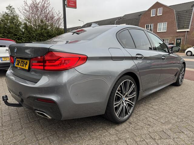 BMW 5-SERIE 520d High Exe M-Sport Aut. Schuifdak | Trekhaak | Camera