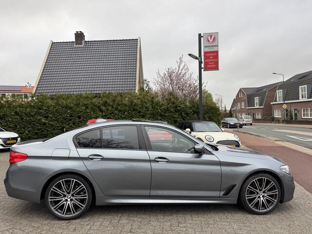 BMW 5-SERIE 520d High Exe M-Sport Aut. Schuifdak | Trekhaak | Camera