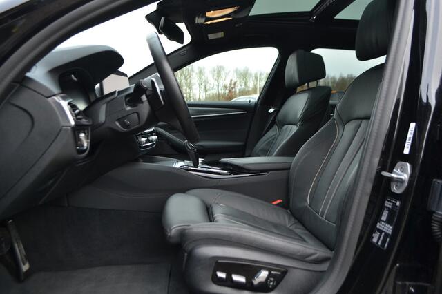 BMW 5-SERIE Touring 530d 286pk M-Sport Pano Laser ACC HUD Comfort 4-wielbest