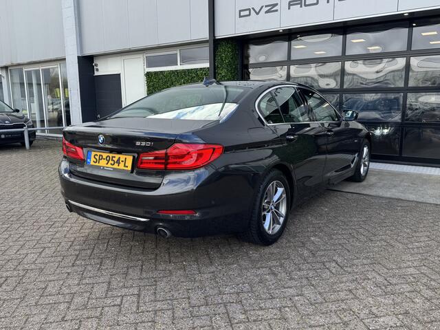 BMW 5-SERIE 530i High Executive Luxury Line | Harm/Kard. | Schuifdak | Dealer Ond. |