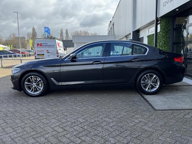 BMW 5-SERIE 530i High Executive Luxury Line | Harm/Kard. | Schuifdak | Dealer Ond. |