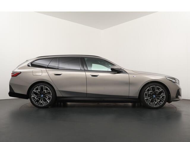 BMW 5-SERIE Touring 530e M Sport Edition | 19inch |