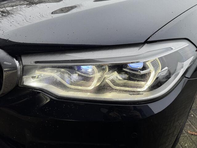BMW 5-SERIE Touring 520i High Executive M-Sport | Panoramadak | Head-Up Display | 360* Camera | Lederen Bekleding | Trekhaak |