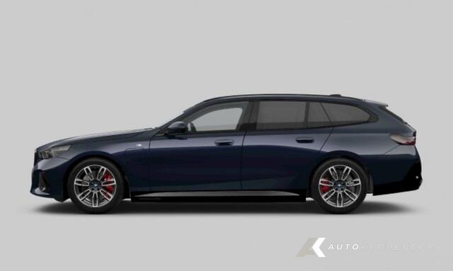 BMW 5-SERIE 530e xDrive M Sport Pro | Panorama | 360° | Head-Up | H/K | Iconic | Trekhaak | Driving Ass. Plus |