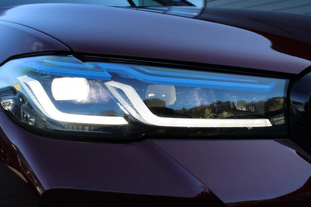 BMW 5-SERIE 540i M Sport - Laser Light - Schuif kanteldak - 20 inch Stoelkoeling - Stoelverwarming Dealer onderhouden Nederlandse auto