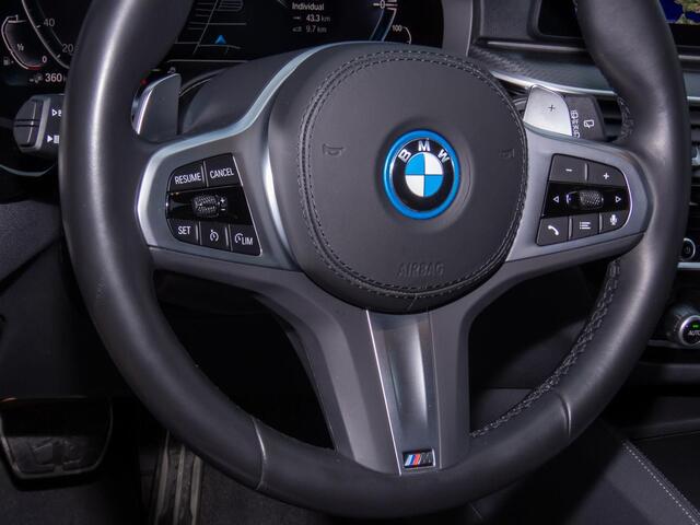 BMW 5-SERIE Touring 530e M-SPORT ** LASER, LEDER, PANORAMA, TREKH, CARBON SCHWARZ ** ¤ 37.000,= onder NP - Ex BMW-AG ** ** INFORMEER OOK NAAR ONZE AANTREKKELIJKE FINANCIAL-LEASE TARIEVEN **