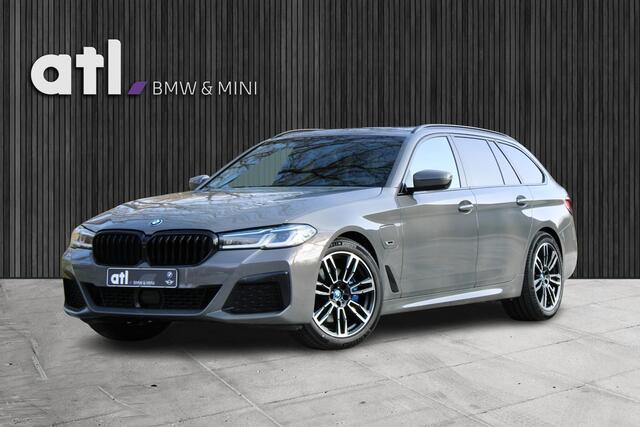 BMW 5-SERIE Touring 530e xDrive High Executive M-aerodynamiek-kit, Panoramadak, Zitting comfort met geheugen, Head up, BMW Laserlicht, DAB, Grootlichtassistent, Stoelverwarming, Parkhulpsysteemplus, Driving assistent Plus, etc.