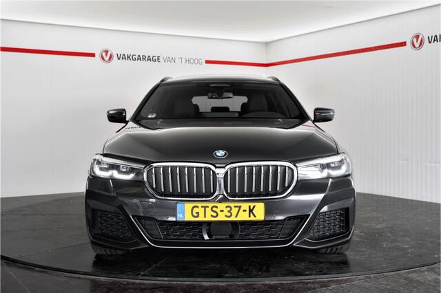 BMW 5-SERIE Touring 530e Business Edition Plus M-Sport-Panoramadak|Alcantara|Trekhaak|Shadowline
