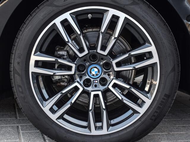 BMW 5-SERIE Touring 530e xDRIVE | M-SPORT | HARMAN/KARDON | ADAPTIVE LED |M-SPORT SUSPENSION | ACTIVE CRUISE | COMFORT ACCESS | AMBIANCE INTERIEUR | TREKHAAK