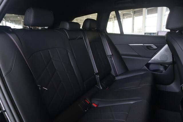 BMW 5-SERIE Touring 530e M Sportpakket Pro | Comfortstoelen | Driving Assistent Plus | Elektr. Trekhaak