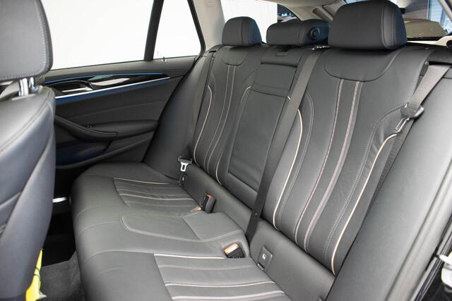 BMW 5-SERIE Touring 530e Business Edition Plus |Pano|Laser|Memory|HUD|Adaptive|Ambient|Virtual|