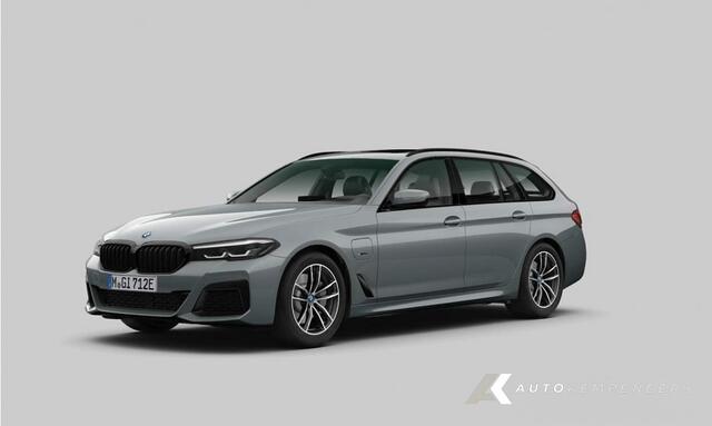 BMW 5-SERIE 530e xDrive M Sport | Shadow | Panorama | HIFI | Trekhaak | Service incl. | 18 Inch |