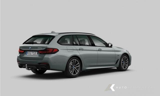 BMW 5-SERIE 530e xDrive M Sport | Shadow | Panorama | HIFI | Trekhaak | Service incl. | 18 Inch |