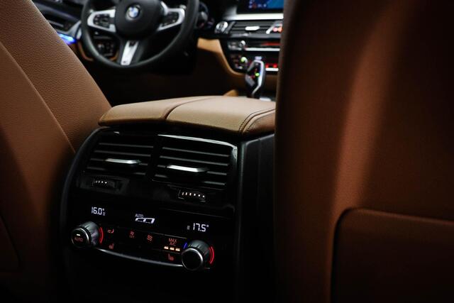 BMW 5-SERIE M550i xDrive High Executive | HEAD UP | SOFTCLOSE | BOWERS & WILIKINS | 20"