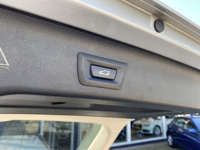 BMW 5-SERIE 520d xD High Exe