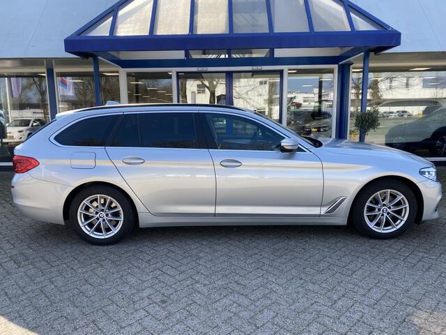 BMW 5-SERIE 520d xD High Exe