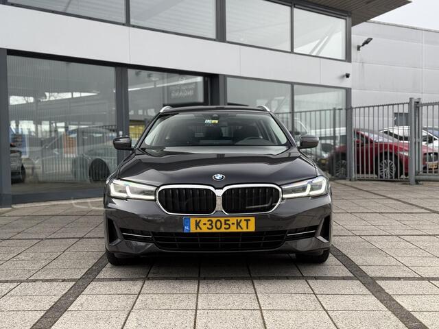 BMW 5-SERIE Touring 530e Aut. High Exe New Model Navi Leder Camera