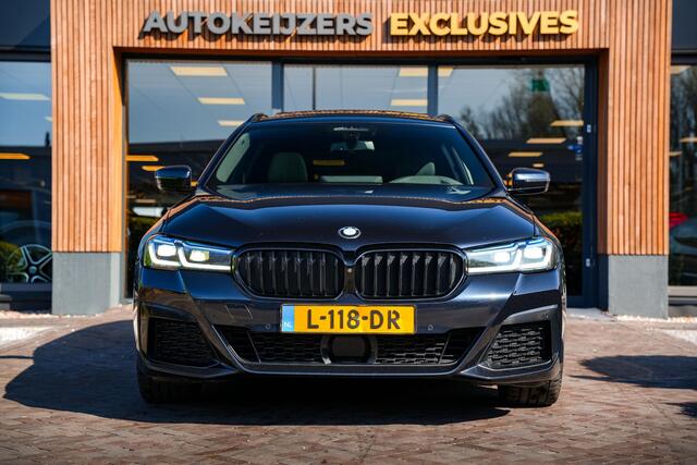 BMW 5-SERIE Touring 530d xDrive High Executive M Pakket Panodak 360 Camera ACC HUD Stuurverw. Stoelkoeling