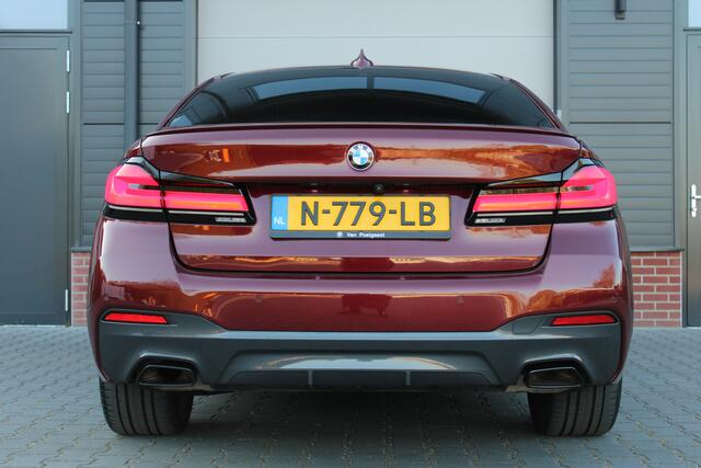BMW 5-SERIE 540i High Executive M-Sport - Nederlandse BMW - Dealer onderhouden Laserlight - 20 inch - Schuif kanteldak - Adaptive cruise control - Heel veel opties