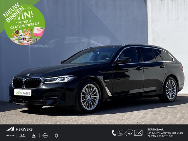 BMW 5-SERIE Touring 530e Business Edition Plus / Dealer onderhouden / Trekhaak Elektrisch 1.700kg / Luchtvering / Comfort Stoelen / EAER bereik 55 km / Adaptief CC /